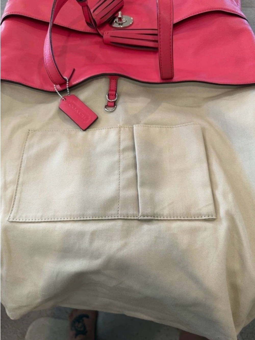 Coach Legacy Turn Lock Pocket Raspberry Tote F1393 In Buttery Luxurious Leather - Picture 10 of 15